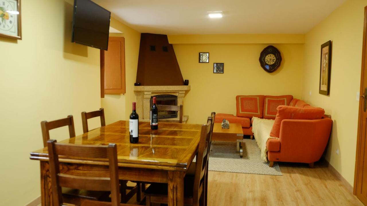 منزل الضيف O Pineiro  في Casa Solveira المظهر الخارجي الصورة